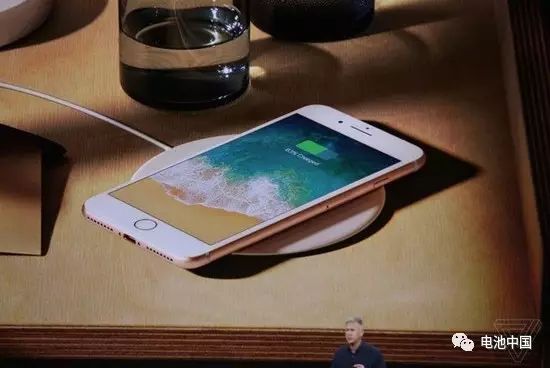 iPhone8充電機無線充電 iPhone8充電機無線充電
