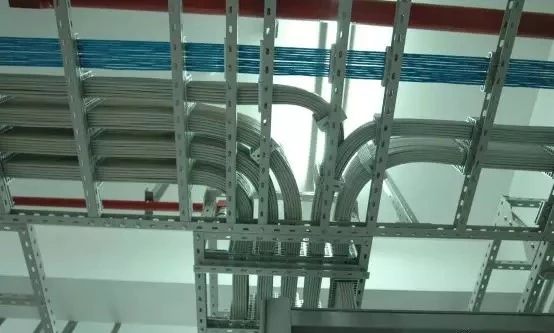 充電機(jī)充電氫燃料蓄電池發(fā)展路徑前瞻:過“三關(guān)”之前別喊什么商業(yè)化 充電機(jī)充電氫燃料蓄電池發(fā)展路徑前瞻:過“三關(guān)”之前別喊什么商業(yè)化